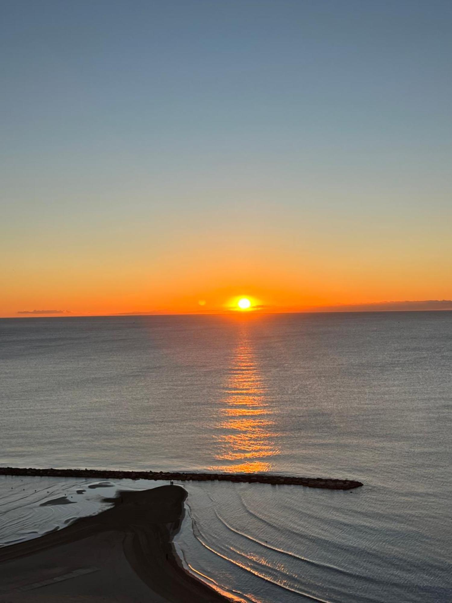 Stunning Sea View Apartment Alicante Bagian luar foto