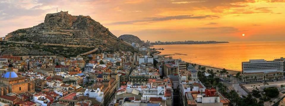 Stunning Sea View Apartment Alicante Bagian luar foto